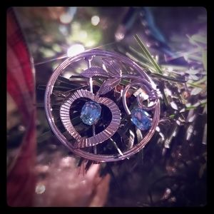 Vintage VAN Dell sterling silver and topaz brooche